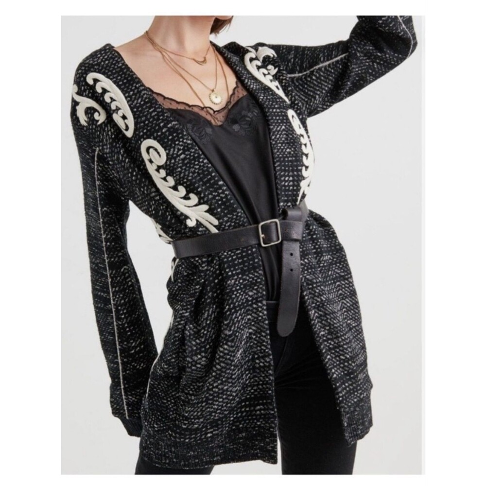 Lucky Brand Embroidered Twill Open Cardigan Western Sweater. Size Medium.